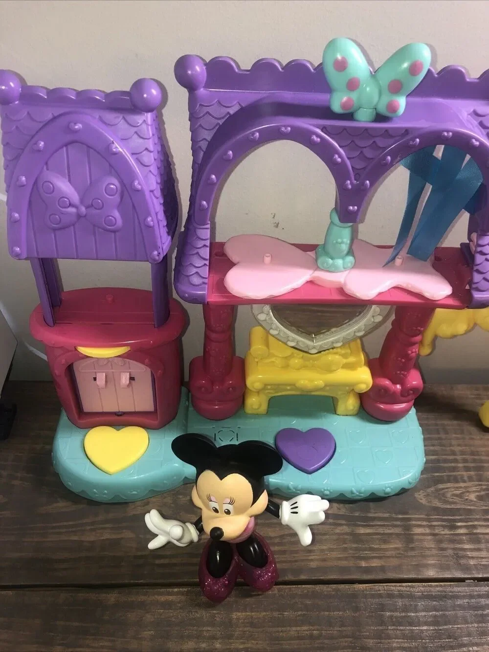 Fisher-Price Disney Minnie Mouse's Pampering Pets Salon Play Set